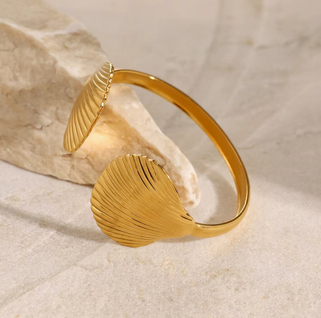 Seashell Bangle