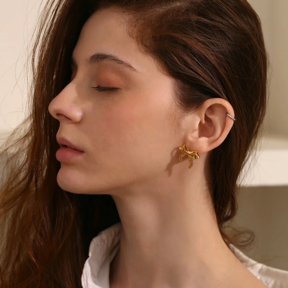 G Bow Earings